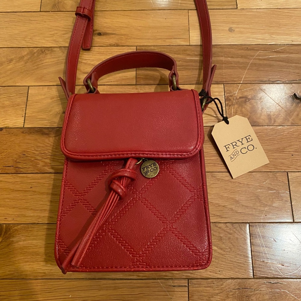 FRYE AND CO.‎ Crossbody Bag Red Leather Remi Cellie Whipstitch Quilted